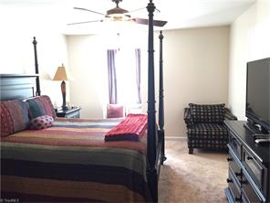719 Old Barn Cir, Pilot Mountain, NC 27041 photo 10