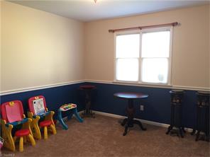 719 Old Barn Cir, Pilot Mountain, NC 27041 photo 18