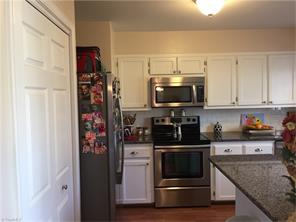 719 Old Barn Cir, Pilot Mountain, NC 27041 photo 4