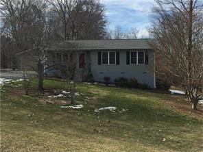 996 Webb Loop, Madison, NC 27025 photo 2