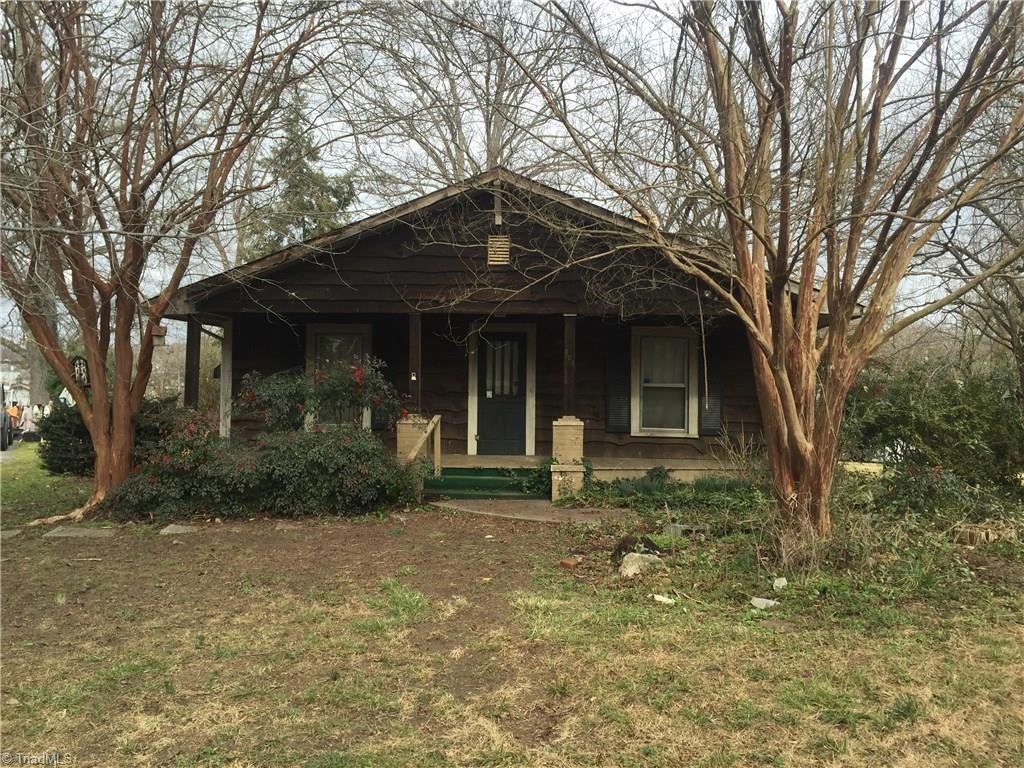 606 Everett Ln, High Point, NC 27262 photo 1