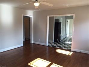 904 Chestnut Dr, High Point, NC 27262 photo 8