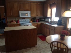 496 Wayne Marshall Rd, Elkin, NC 28621 photo 2