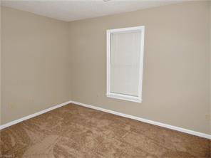 1404 Bailey Cir, High Point, NC 27262 photo 10