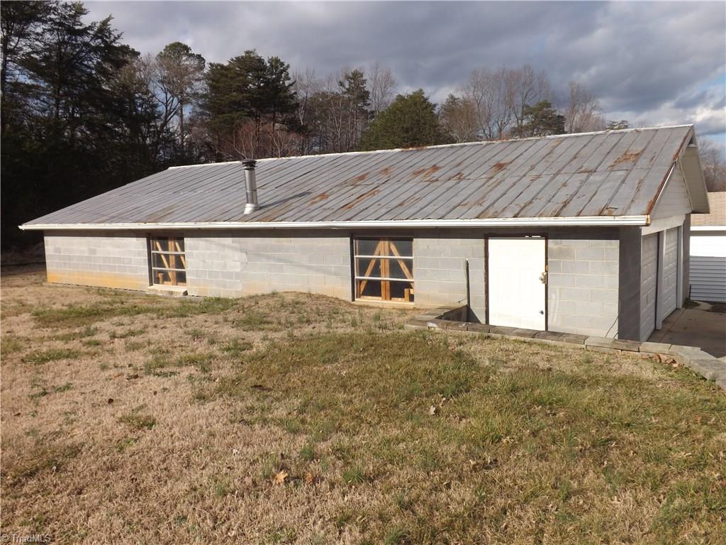 5564 Davis Rd, Walkertown, NC 27051 photo 22