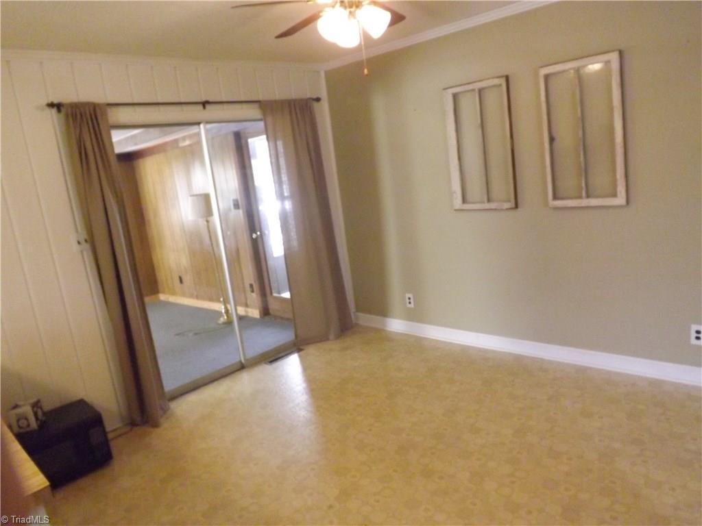 5564 Davis Rd, Walkertown, NC 27051 photo 9
