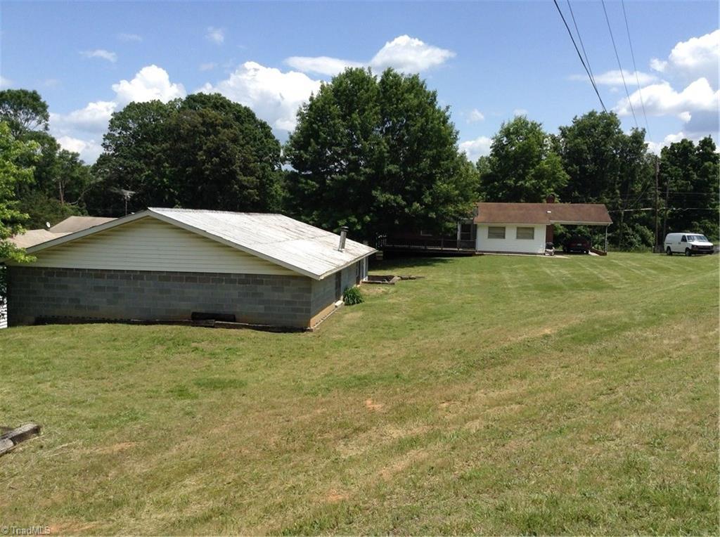 5564 Davis Rd, Walkertown, NC 27051 photo 1