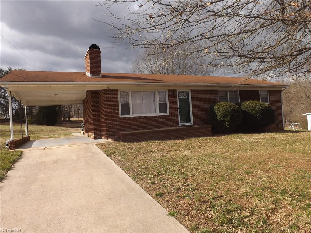 5564 Davis Rd, Walkertown, NC 27051 photo 2