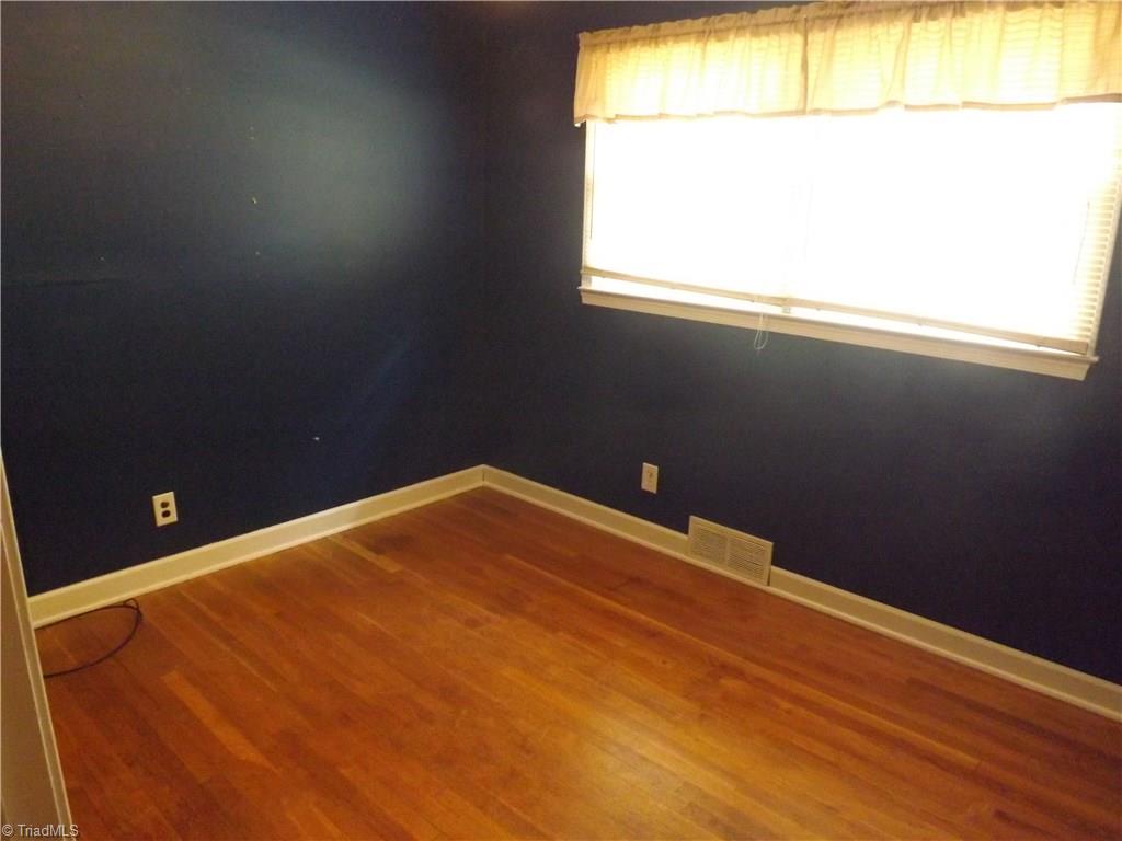 5564 Davis Rd, Walkertown, NC 27051 photo 10