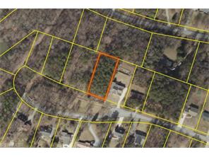 2222 Plainview Dr, High Point, NC 27265 photo 2