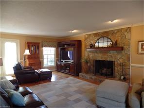 4688 Oakview Dr, Trinity, NC 27370 photo 6