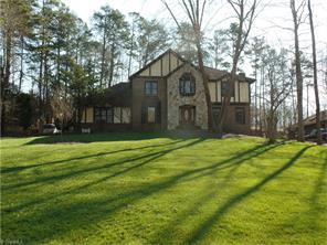 4688 Oakview Dr, Trinity, NC 27370 photo 1