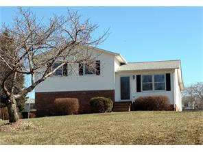 137 Maple Ridge Dr, King, NC 27021 photo 1