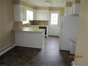 409 E Devon Dr, Mount Airy, NC 27030 photo 9