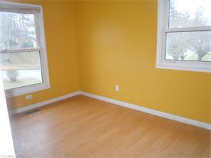815 Runyon Dr, High Point, NC 27260 photo 9