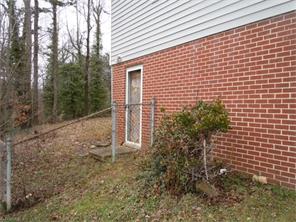 815 Runyon Dr, High Point, NC 27260 photo 2
