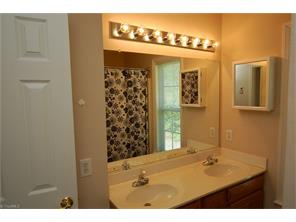 4008 Glasgow Ct, High Point, NC 27265 photo 15