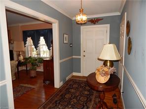 132 Dillon Ave, Elkin, NC 28621 photo 2