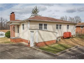 1451 Elgin Ave, High Point, NC 27262 photo 4