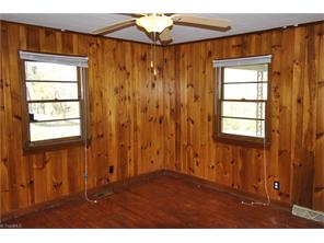 6938 Culler Rd, Clemmons, NC 27012 photo 2