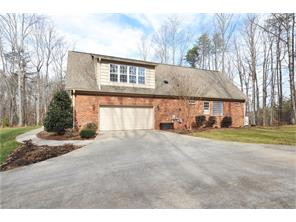 152 Thomas Rd, King, NC 27021 photo 5