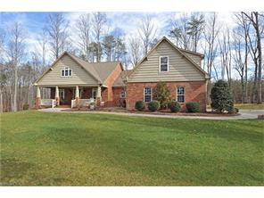 152 Thomas Rd, King, NC 27021 photo 1