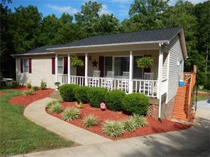 6011 Westhaven Ln, Trinity, NC 27370 photo 1