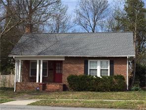 722 Chestnut Dr, High Point, NC 27262 photo 1