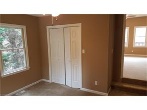 3215 Forestview Dr, High Point, NC 27260 photo 6