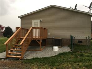 1040 Hamlin Ford Rd, Dobson, NC 27017 photo 5