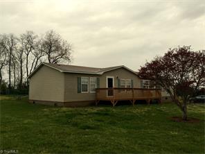 1040 Hamlin Ford Rd, Dobson, NC 27017 photo 2