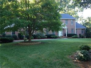 912 Whitney Ct, High Point, NC 27265 photo 2