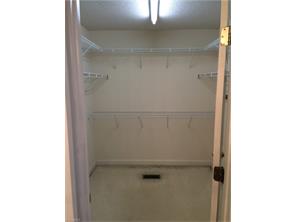 912 Whitney Ct, High Point, NC 27265 photo 8