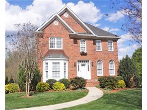 8100 Glengarriff Rd, Clemmons, NC 27012 photo 2
