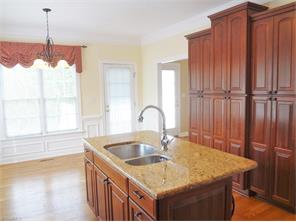 8100 Glengarriff Rd, Clemmons, NC 27012 photo 8