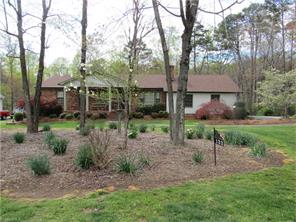 132 Parkview Cir, Pinnacle, NC 27043 photo 4