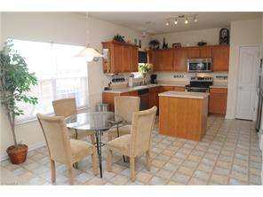 826 Hedgepath Ter, High Point, NC 27265 photo 4