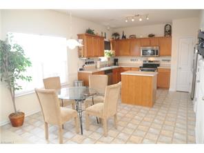 826 Hedgepath Ter, High Point, NC 27265 photo 5