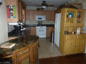 4281 Creekview Dr, Trinity, NC 27370 photo 10