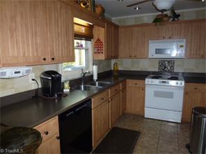 4281 Creekview Dr, Trinity, NC 27370 photo 9