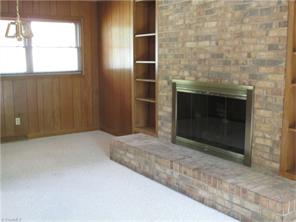 1011 Creekside Dr, High Point, NC 27262 photo 9
