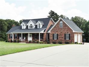 1122 Nance Rd, King, NC 27021 photo 2