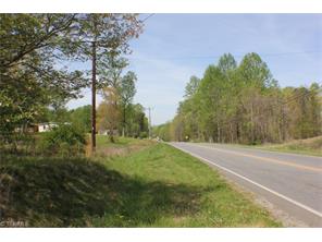 2140 Pine St, Mount Airy, NC 27030 photo 6