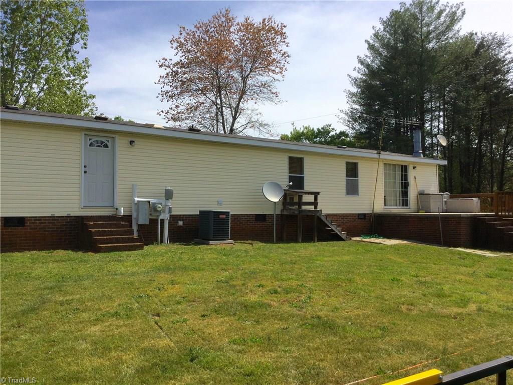 930 Sheffield Rd, Harmony, NC 28634 photo 4