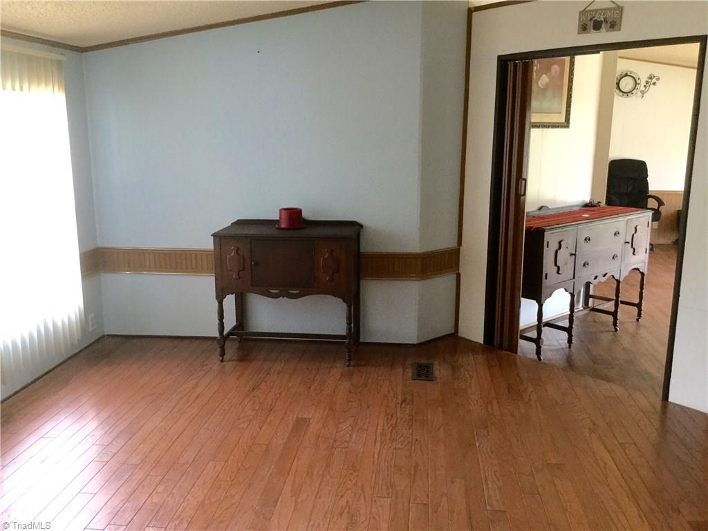 930 Sheffield Rd, Harmony, NC 28634 photo 8