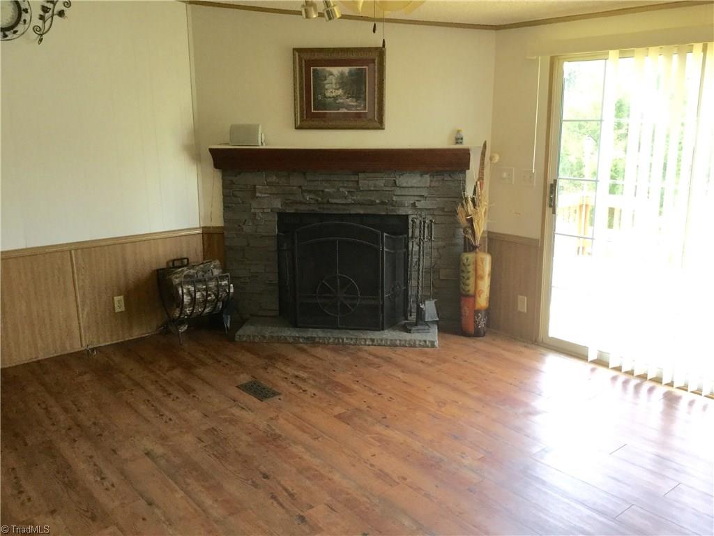 930 Sheffield Rd, Harmony, NC 28634 photo 9