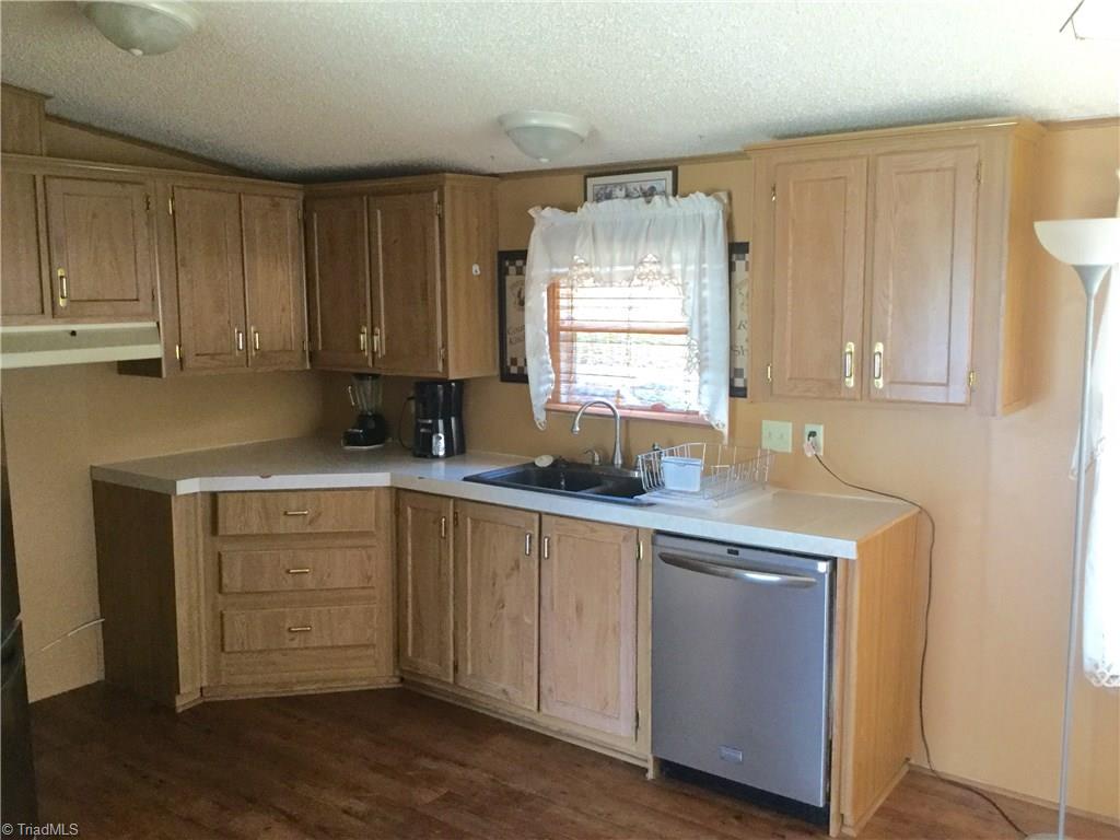 930 Sheffield Rd, Harmony, NC 28634 photo 10