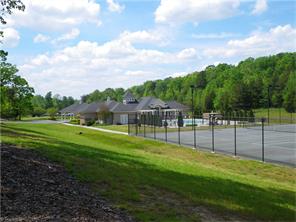 151 Harborgate Dr, Denton, NC 27239 photo 4