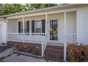 3634 Akers Ct, High Point, NC 27263 photo 4