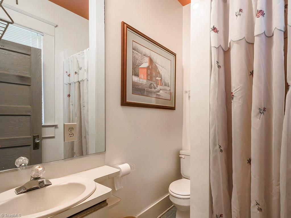 1001 Johnson St, High Point, NC 27262 photo 20